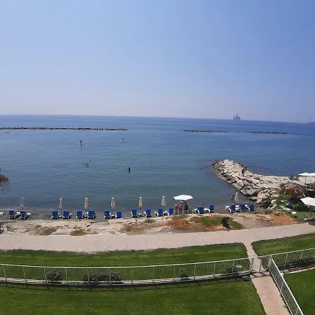 Hallmark 201 * Limassol