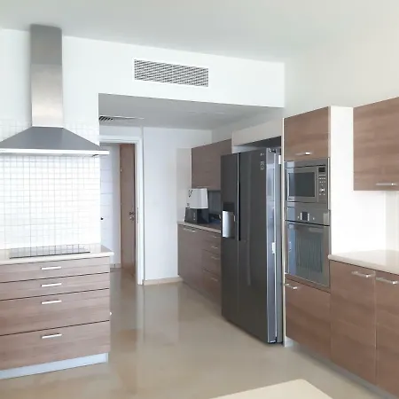 Apartament Hallmark 201 Limassol